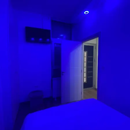 Relax In Apartment *