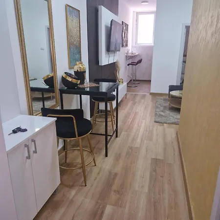 Apartment Relax In *